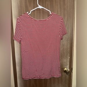 It’s an American Eagle soft and sexy Tee.